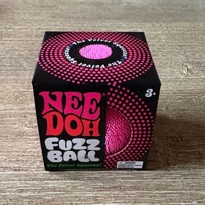 Fuzz Ball Velvet Squeeze - Pink